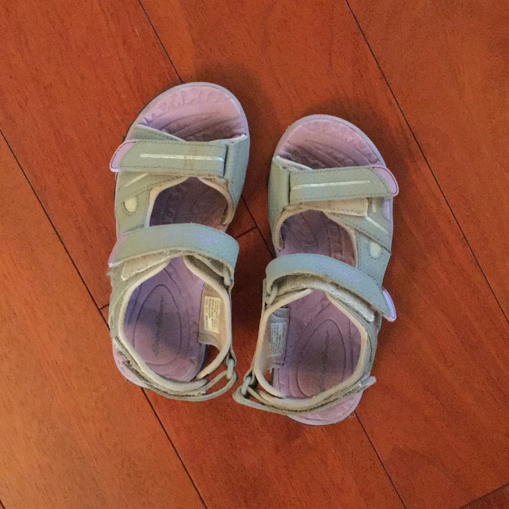 EUC sandals